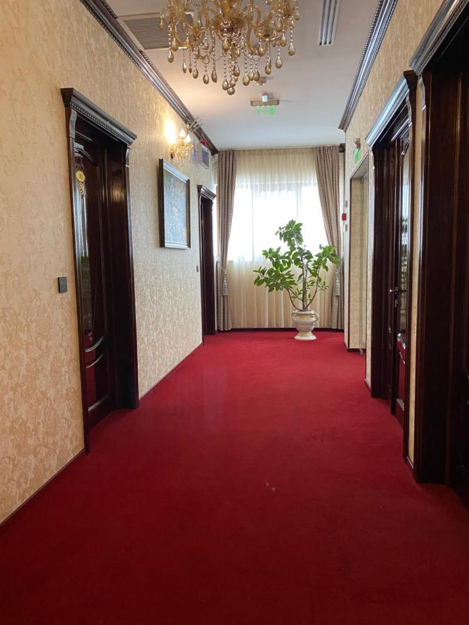 Hotel Onix Roman Eksteriør billede