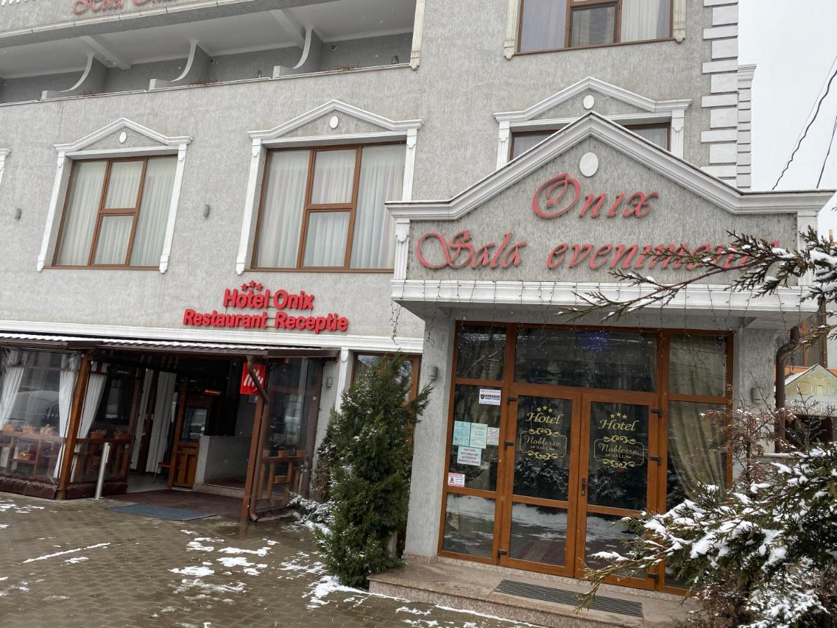 Hotel Onix Roman Eksteriør billede