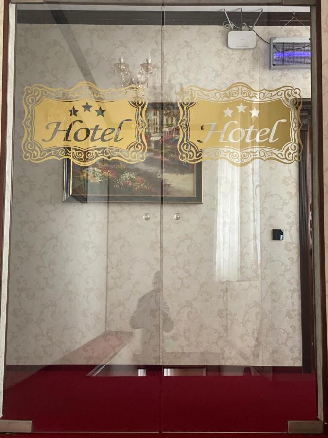 Hotel Onix Roman Eksteriør billede